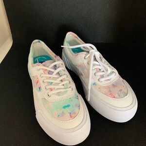 NWT SPERRY Pastel Tie-Dye Sneakers